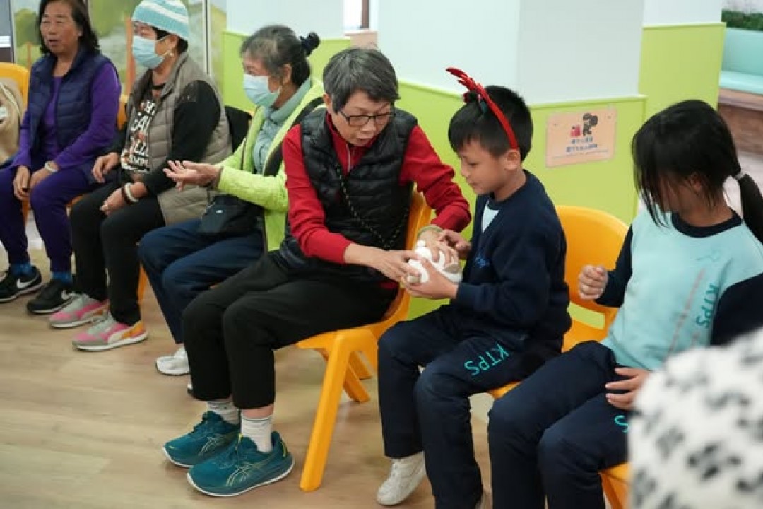 與老友記同樂的溫情聖誕